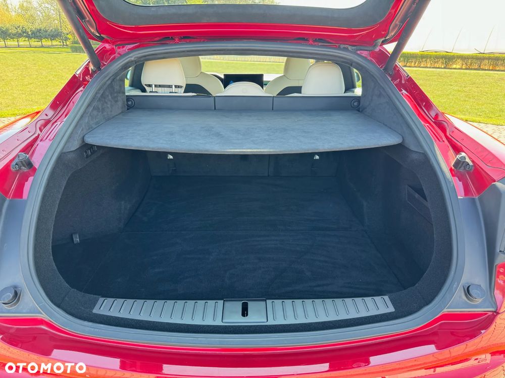 Tesla Model S Plaid - 16