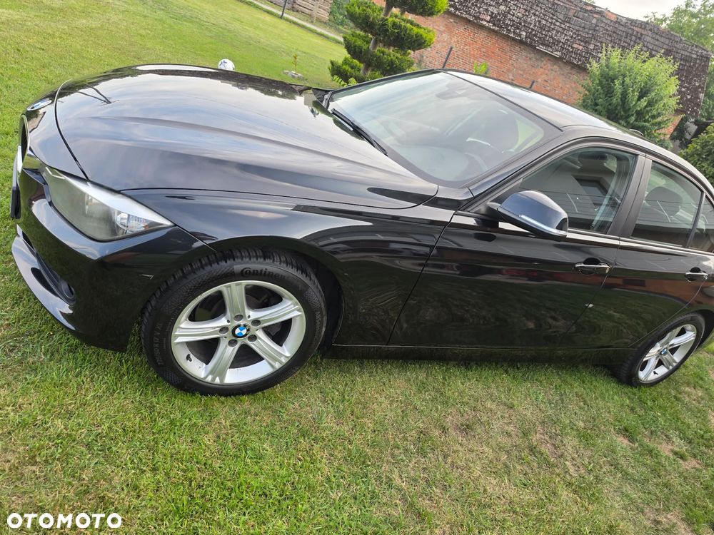 BMW Seria 3 316i - 3