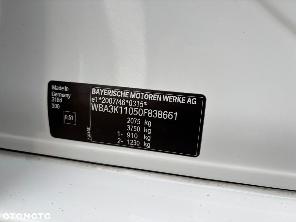 BMW Seria 3 318d Blue Performance Sport Line - 36