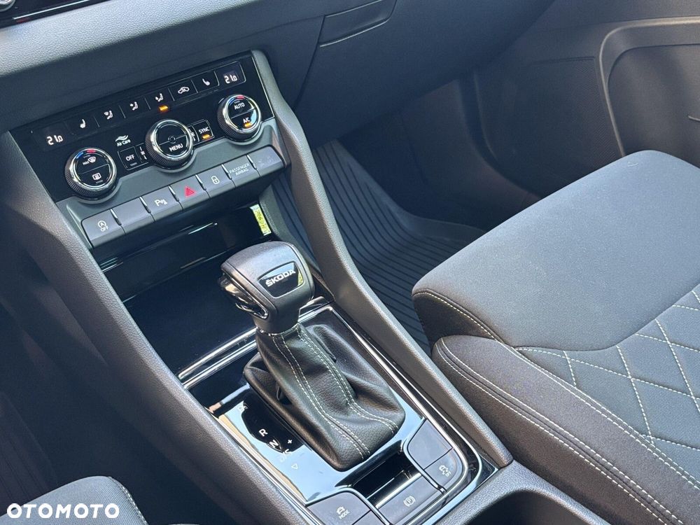Skoda Karoq 1.5 TSI ACT Sportline DSG - 28