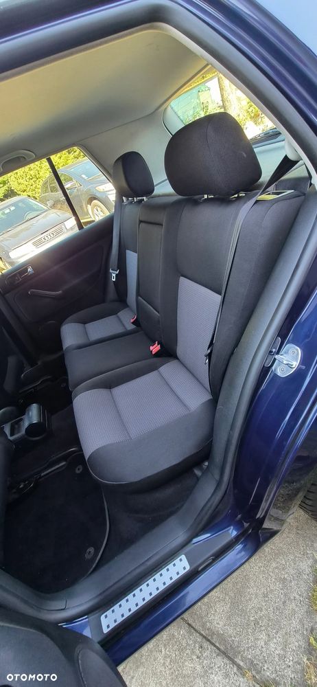 Volkswagen Golf - 9