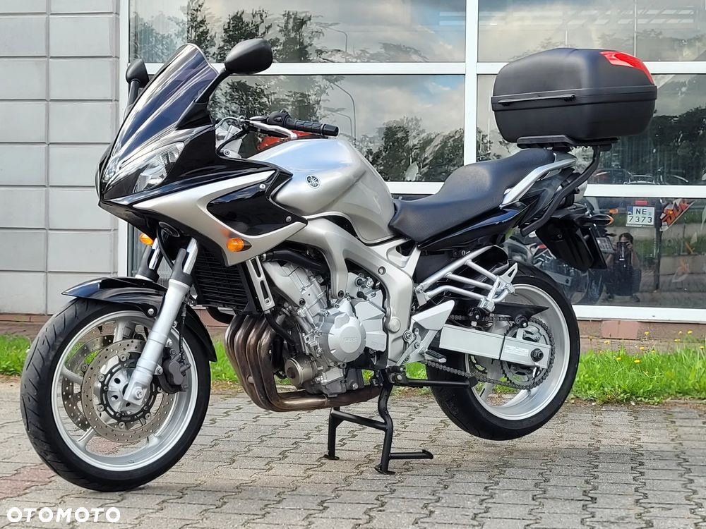 Yamaha FZ6 - 2