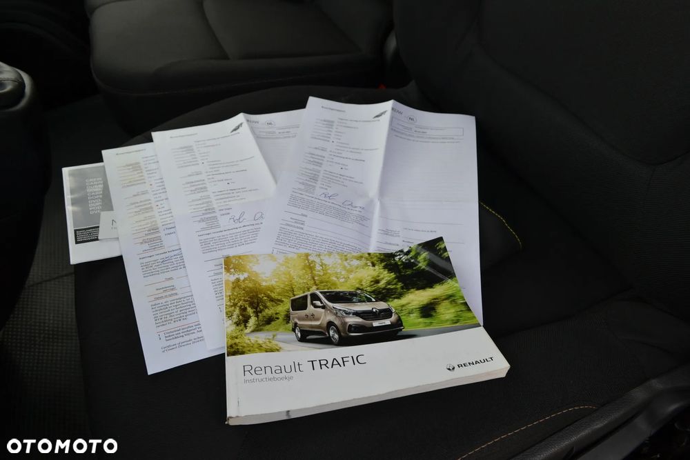 Renault Trafic - 16