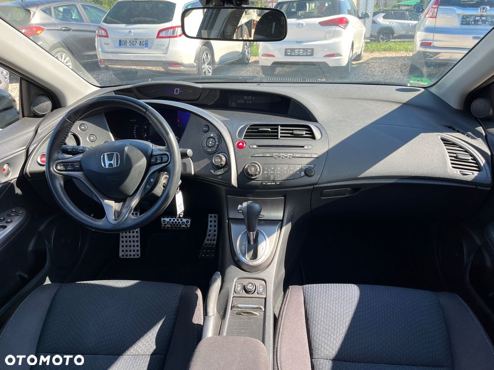 Honda Civic 1.8i-VTEC Automatik Executive - 8