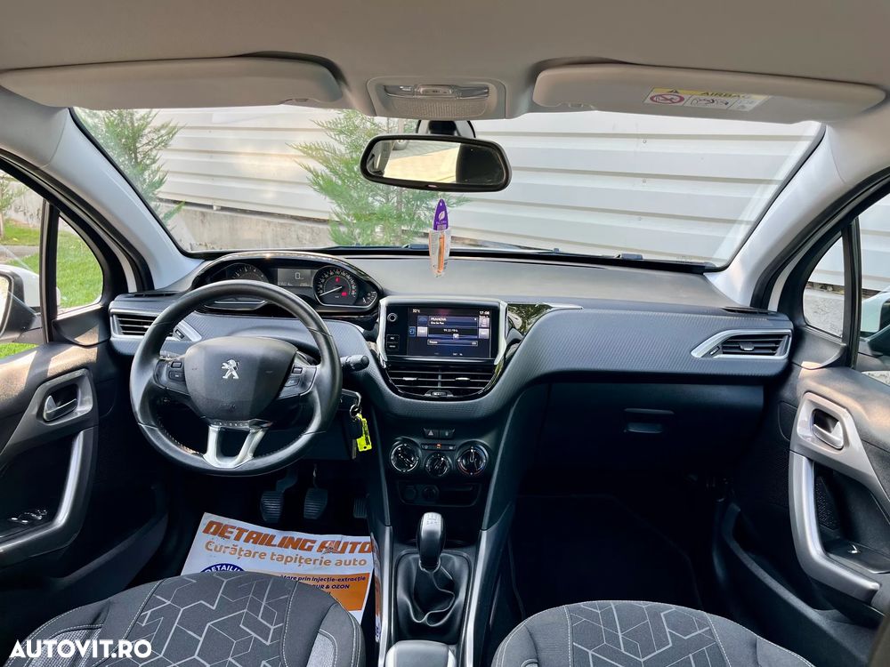 Peugeot 2008 - 5