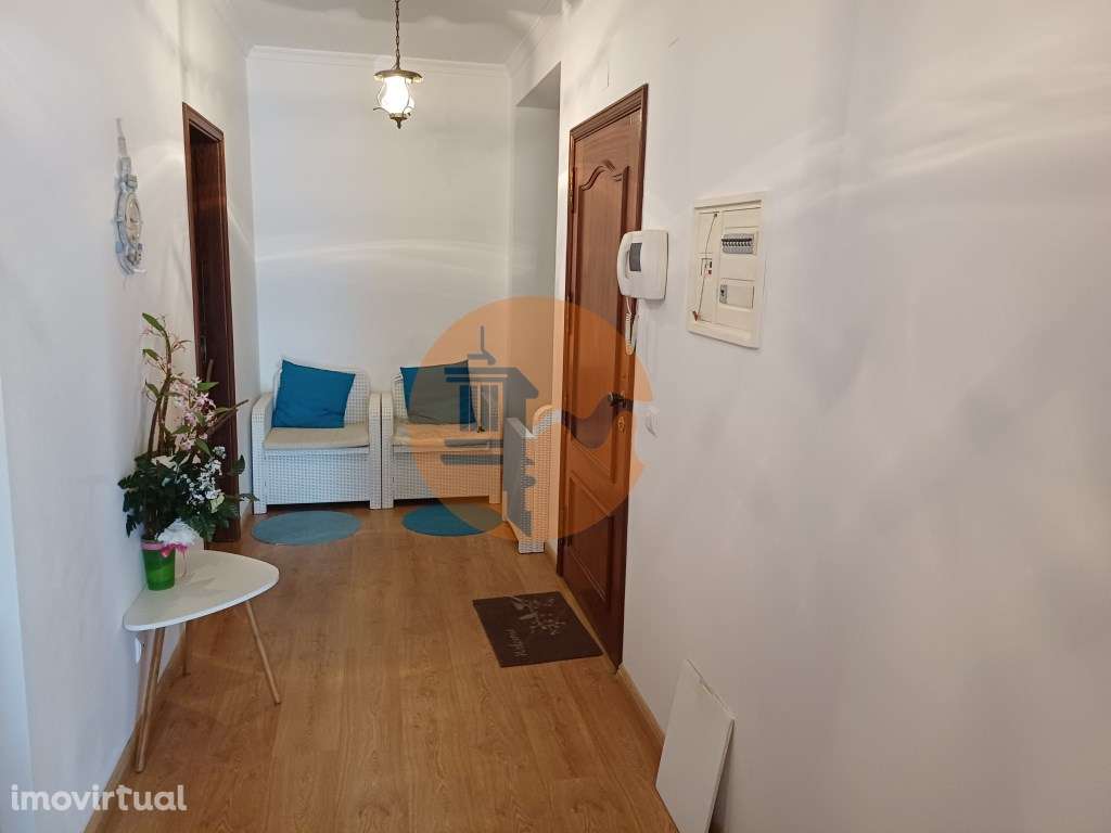 Apartamento T1 +1 Anual com magnifico terraço no centro de Vila Rea... - Grande imagem: 3/16