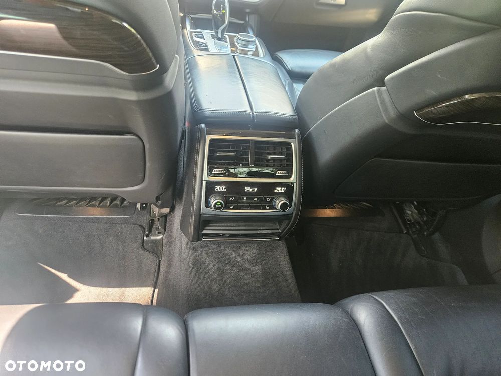 BMW Seria 7 730d - 16