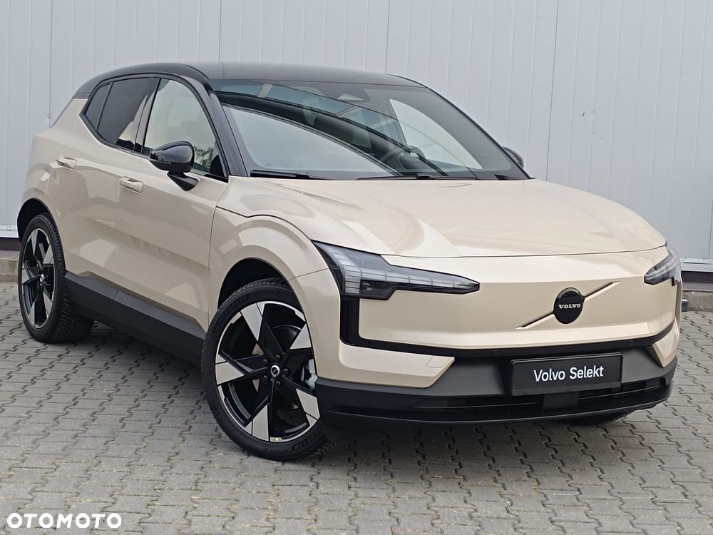 Volvo EX30 69kWh Single Motor Long Range Plus - 4