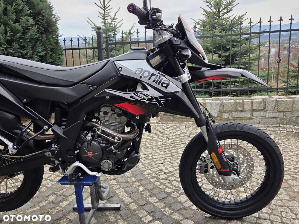 Aprilia SX - 9