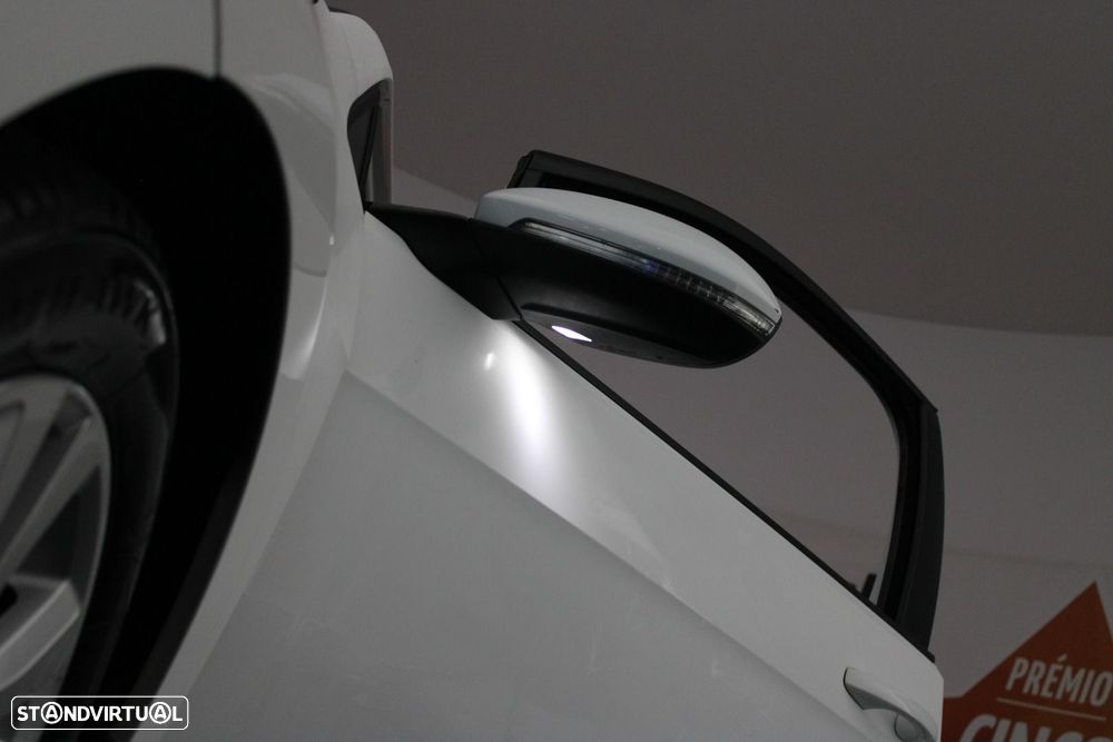 VW Golf Variant 1.6 TDi Confortline - 41