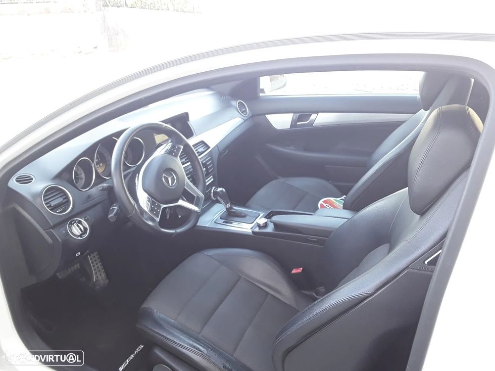 Mercedes-Benz C 220 CDI DPF (BlueEFFICIENCY) 7G-TRONIC - 11