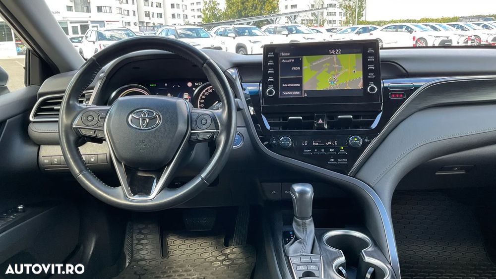 Toyota Camry 2.5 Dynamic - 24