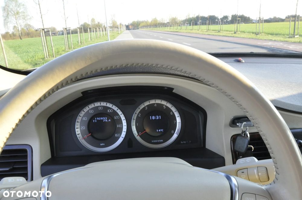 Volvo XC 70 T6 AWD Geartronic Summum - 21