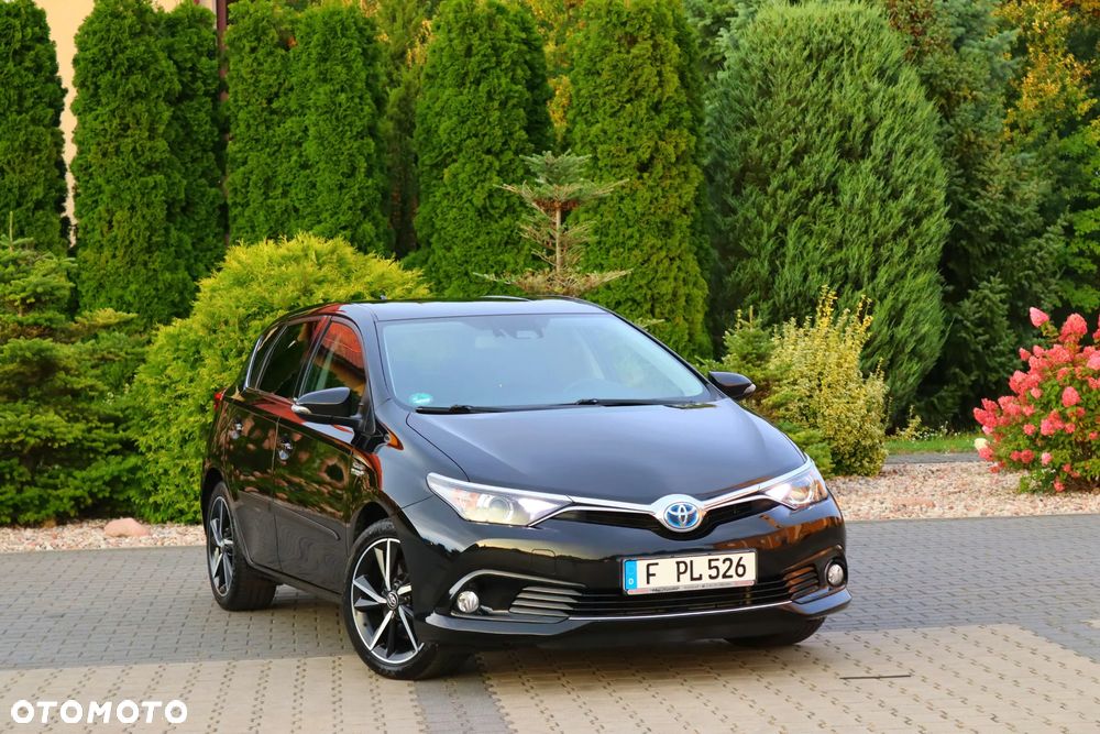 Toyota Auris - 1