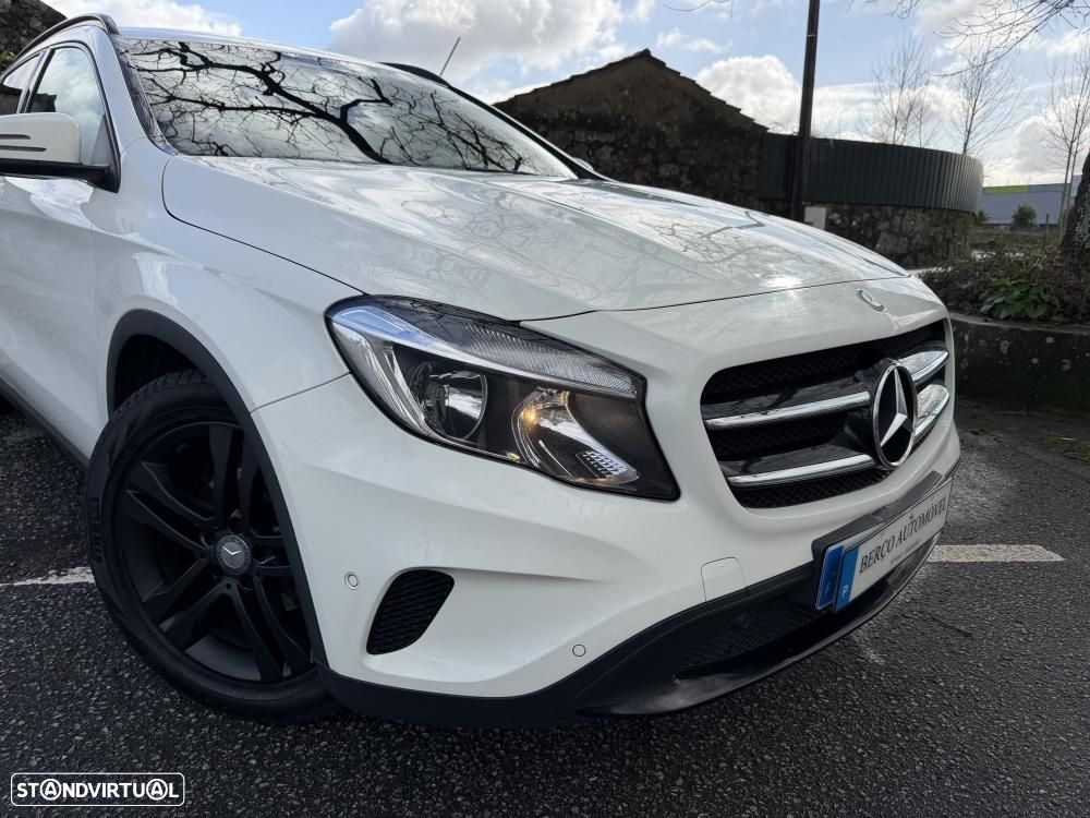 Mercedes-Benz GLA 180 d 7G-DCT Urban - 2