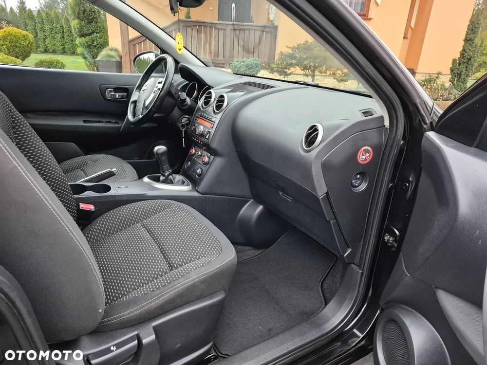 Nissan Qashqai 1.6 visia - 11