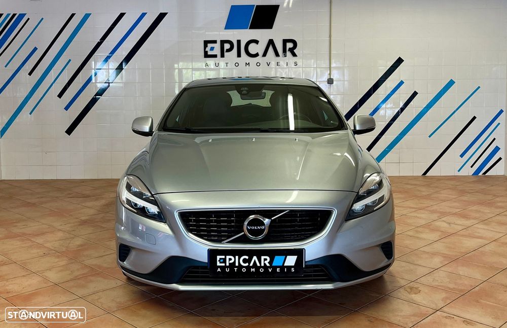 Volvo V40 2.0 D2 R-Design Momentum - 4