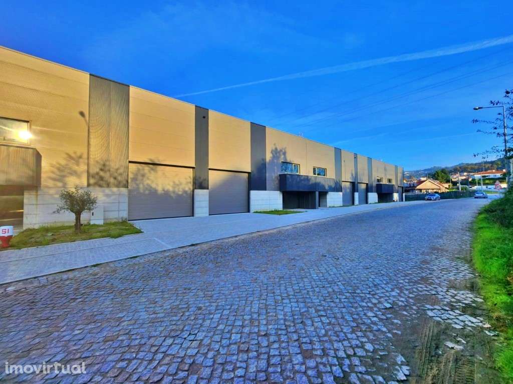 Armazéns novos em Marco de Canaveses - Grande imagem: 4/17