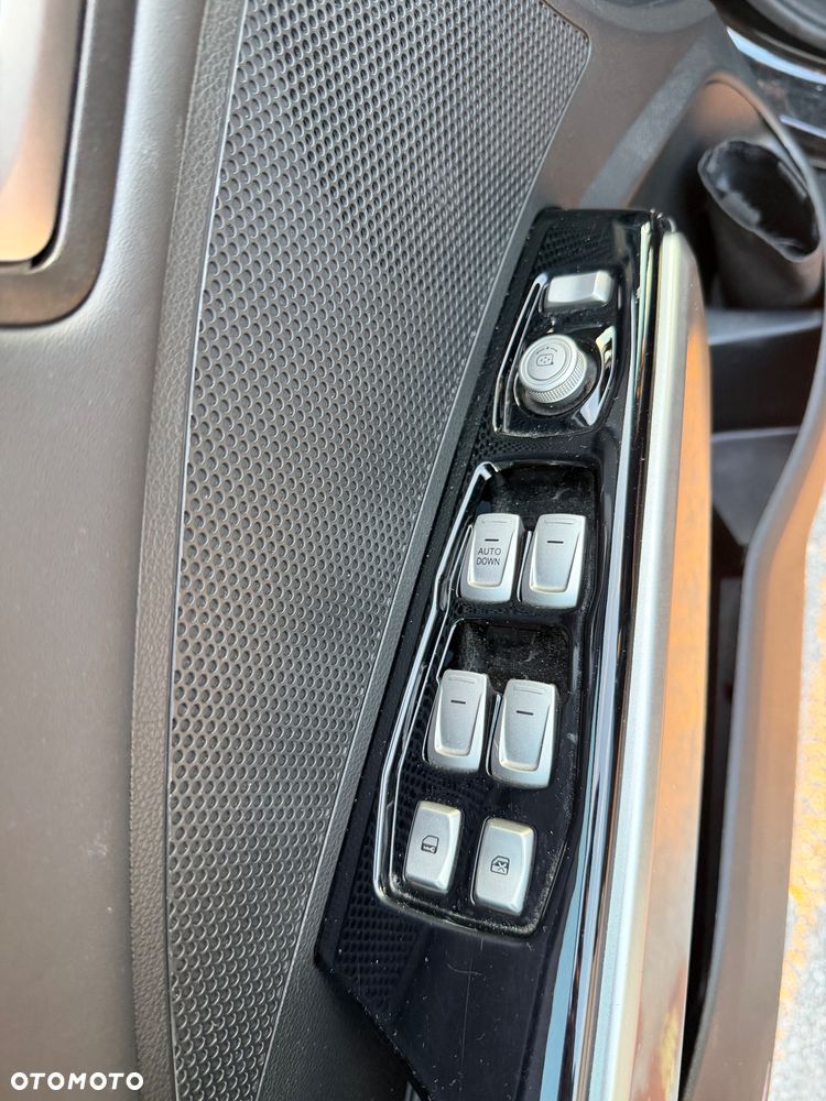 SsangYong/KGM Tivoli 1.6 Sapphire - 10