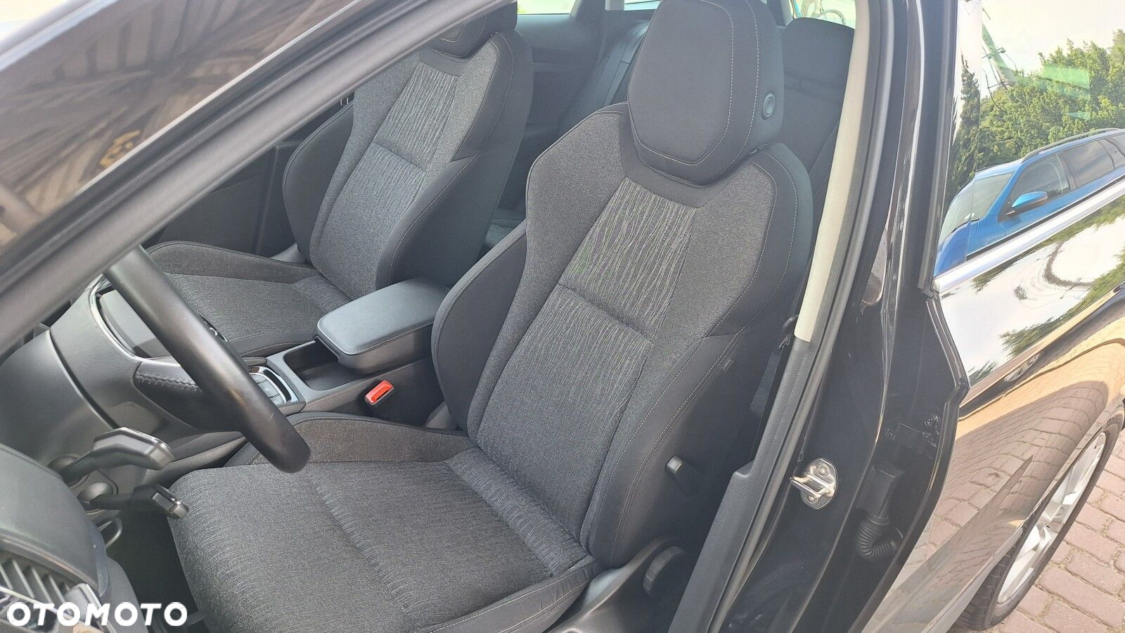 Skoda Karoq 1.5 TSI ACT 4x2 Style DSG - 14