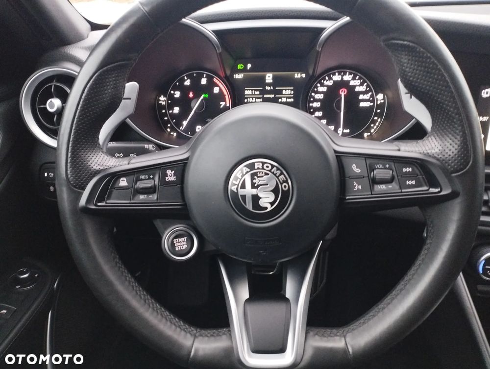 Alfa Romeo Giulia 2.0 Turbo Sprint - 16