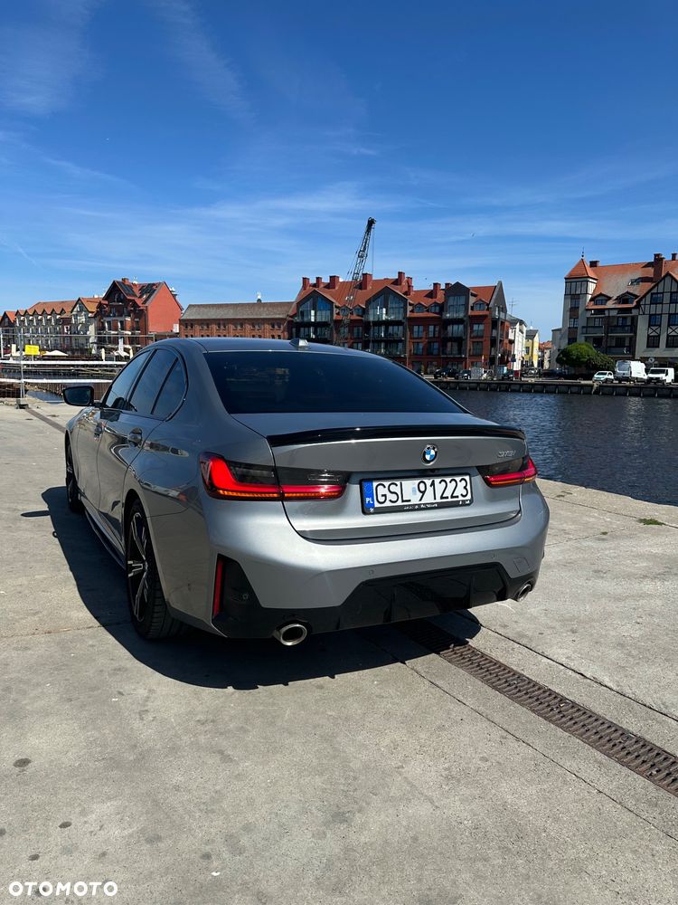 BMW Seria 3 318i M Sport - 12