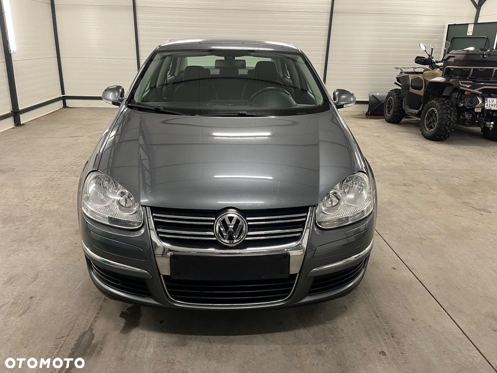 Volkswagen Jetta 1.9 TDI DPF Comfortline - 14