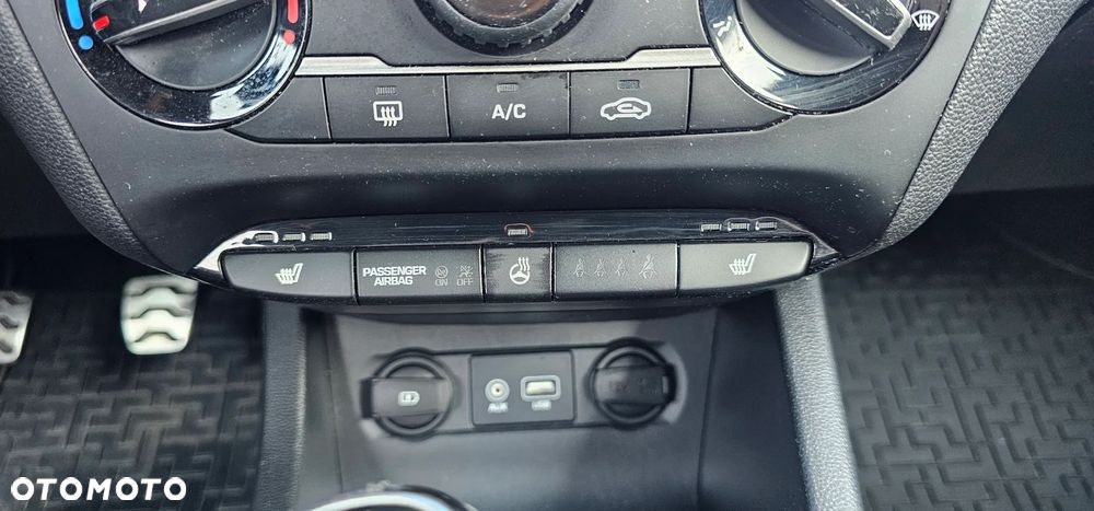 Hyundai i20 - 11