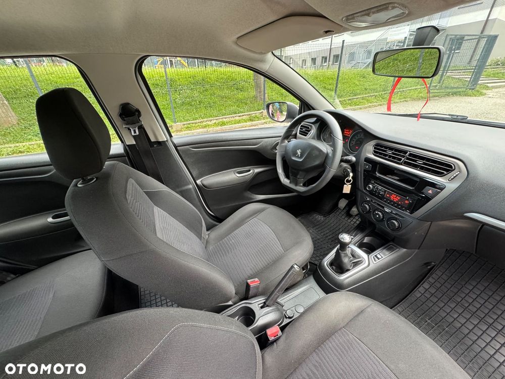 Peugeot 301 1.2 Pure Tech Active - 20
