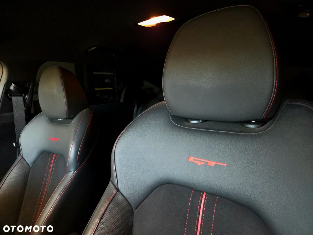 Kia ProCeed 1.6 T-GDI GT DCT - 11