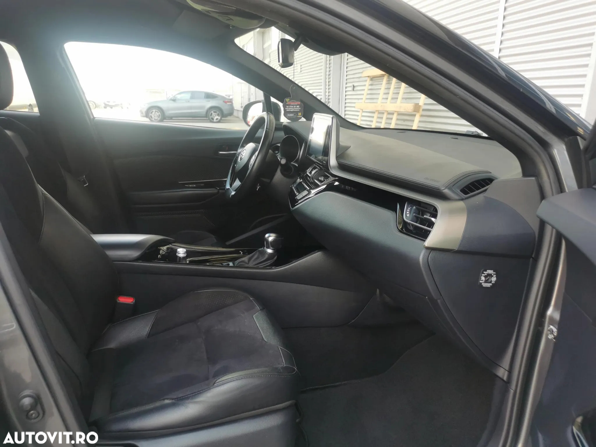Toyota C-HR 1.8 HSD 122 CP 4x2 CVT Style - 15