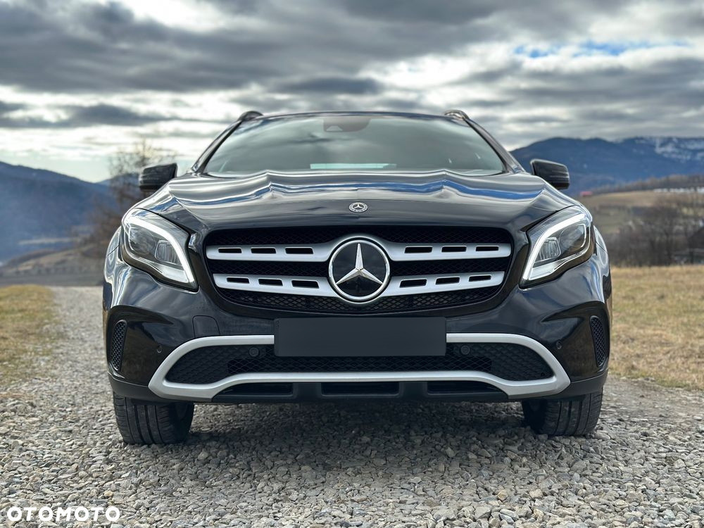 Mercedes-Benz GLA 220 d 4-Matic Style - 6