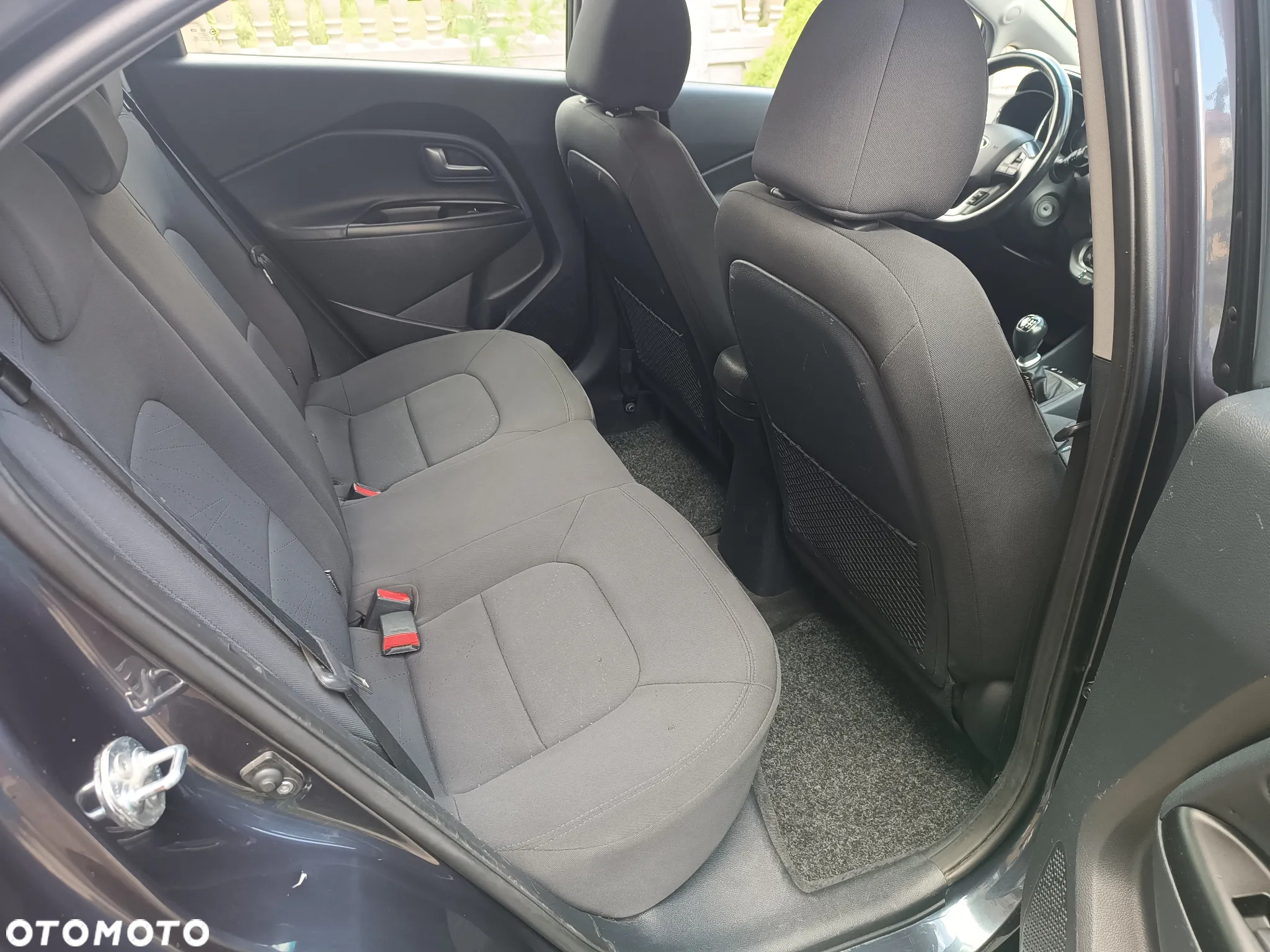 Kia Rio 1.4 L - 18