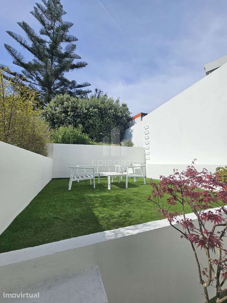 Apartamento T1/T2 com 82m2 de terraço na Boavista/ Av. Marechal Gomes - Grande imagem: 3/16