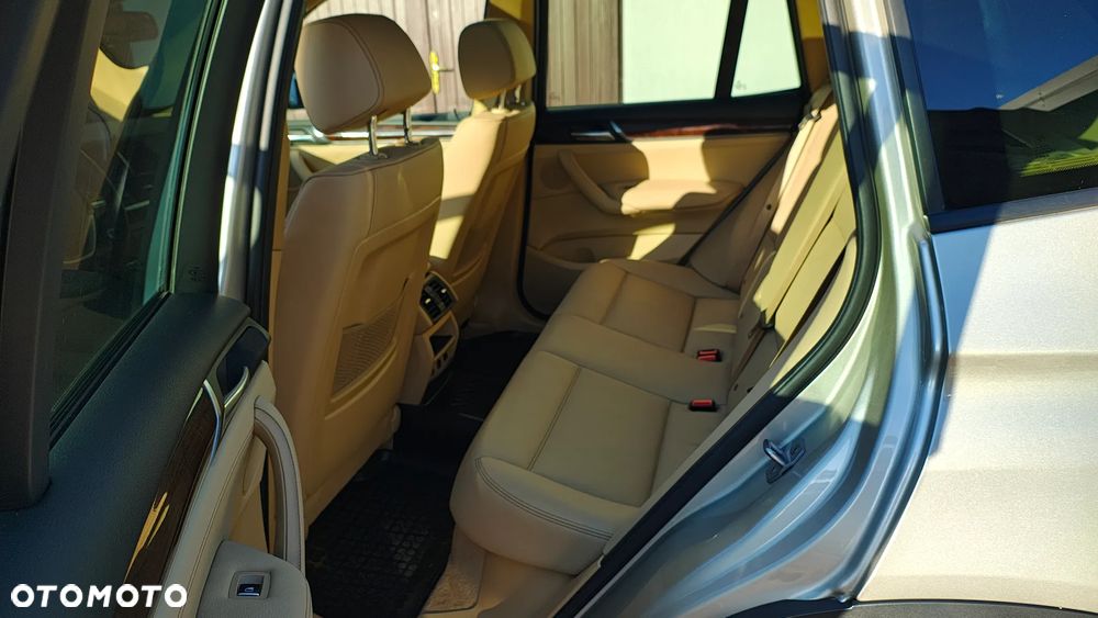 BMW X3 xDrive28i xLine - 15