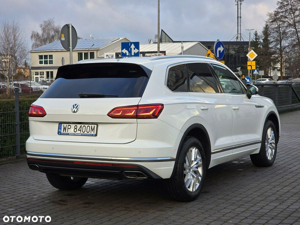 Volkswagen Touareg - 4