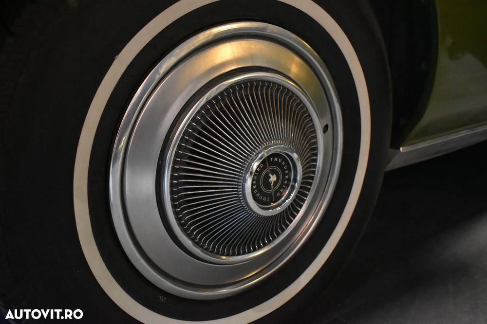 Ford Thunderbird - 19