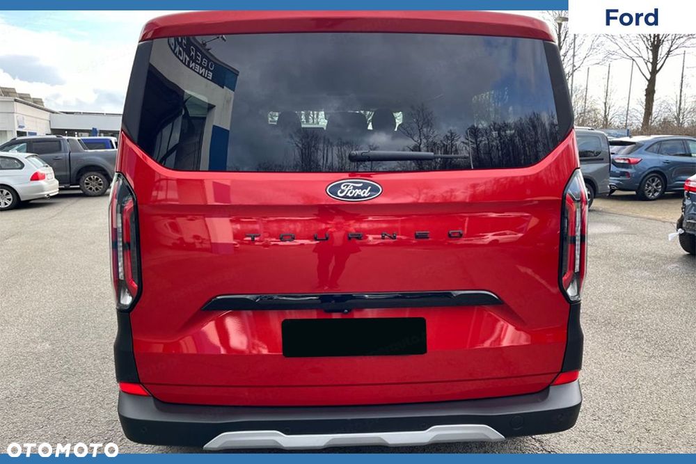 Ford Tourneo Custom - 5