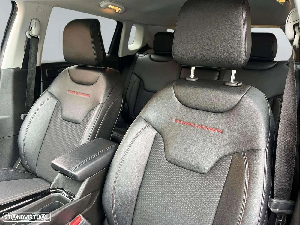 Jeep Compass - 45