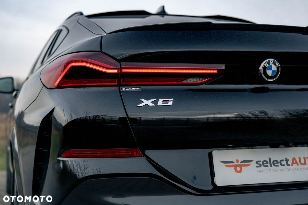BMW X6 xDrive40i - 16