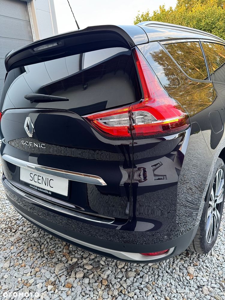 Renault Grand Scenic - 16