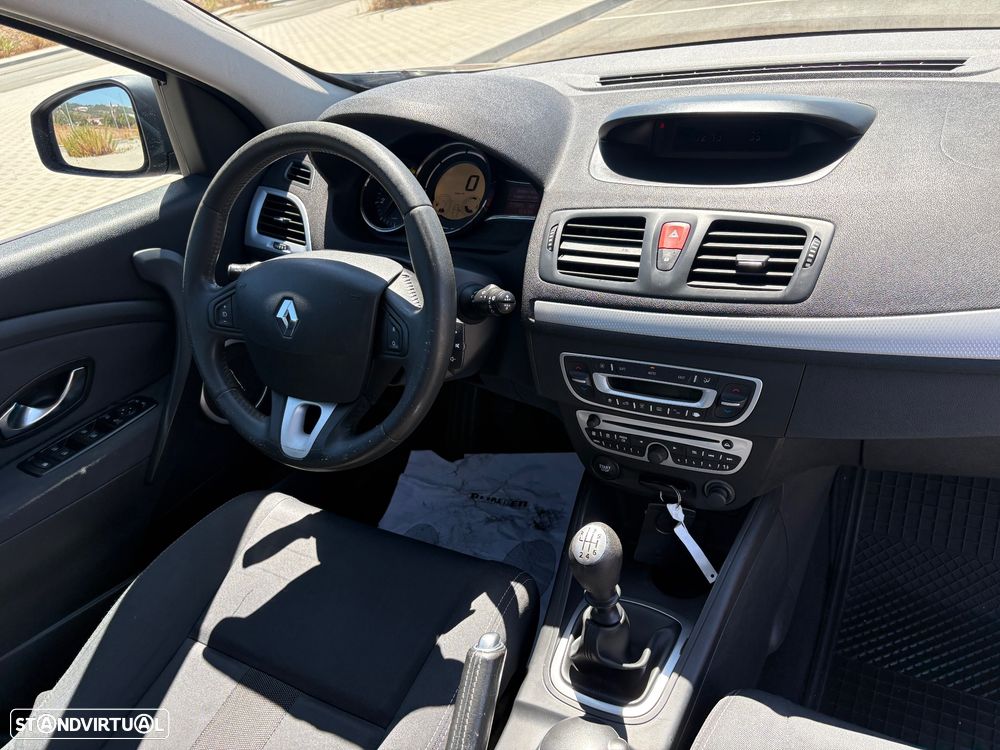 Renault Mégane dCi 110 FAP Dynamique - 24