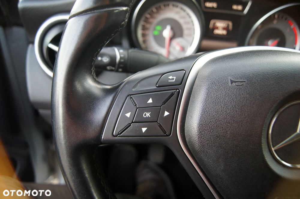 Mercedes-Benz CLA 200 CDI - 16