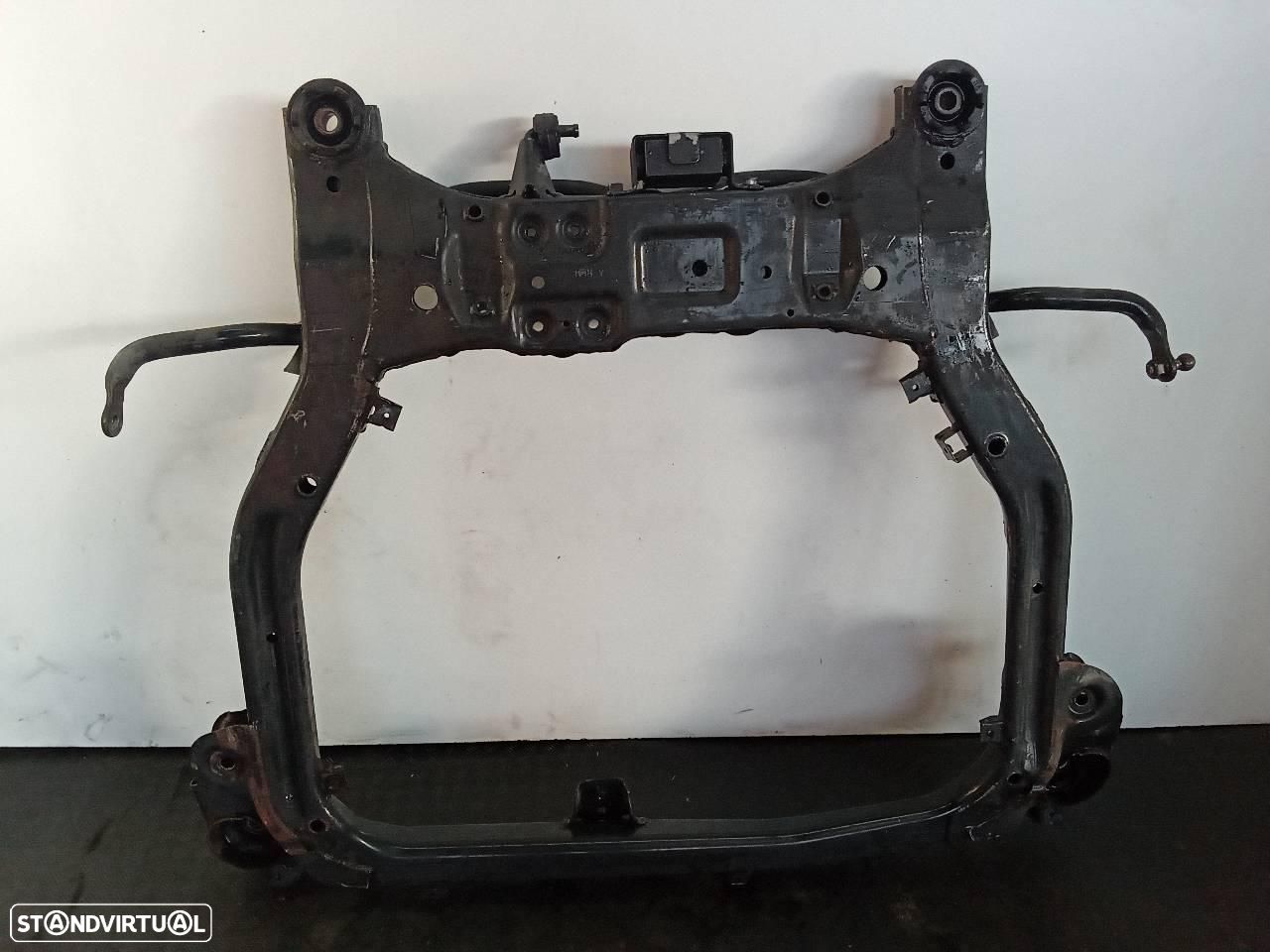 CHARRIOT FRONTAL KIA MAGENTIS MG - 1