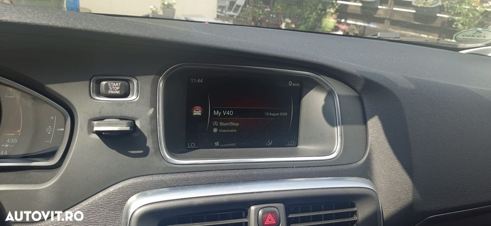 Volvo V40 D2 Momentum - 12