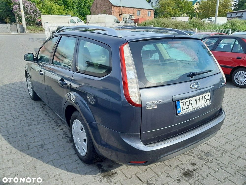 Ford Focus 1.6 TDCi Ambiente - 4