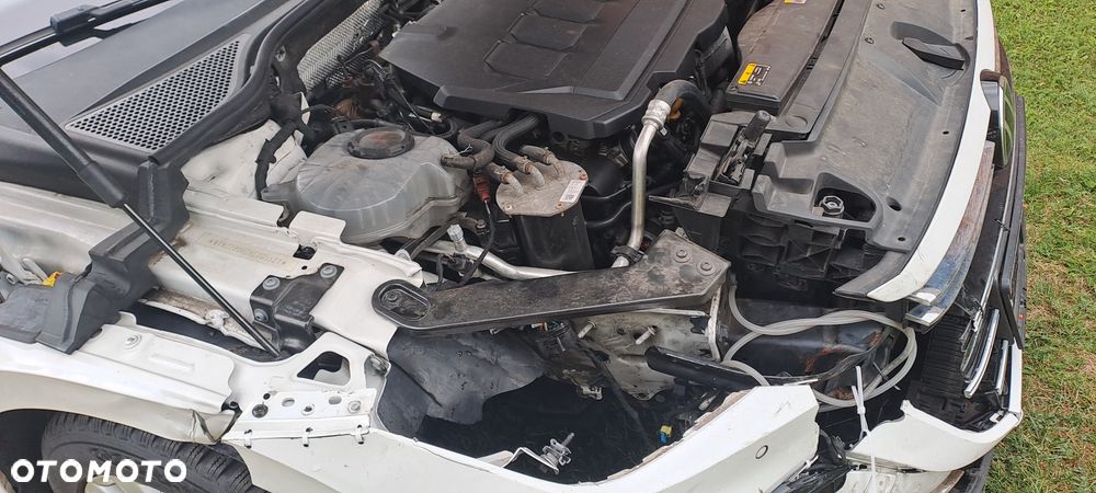 Volkswagen Arteon 2.0 TDI SCR R-Line DSG - 8