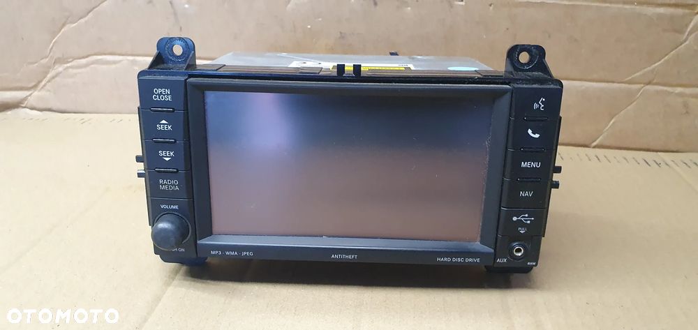Radio radioodtwarzacz fabryczne Jeep Grand Cherokee WK2 P68089011AD 68089011AD - 1