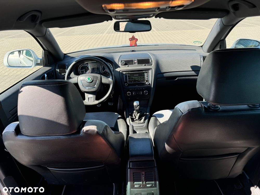 Skoda Octavia 2.0 TDI RS - 11