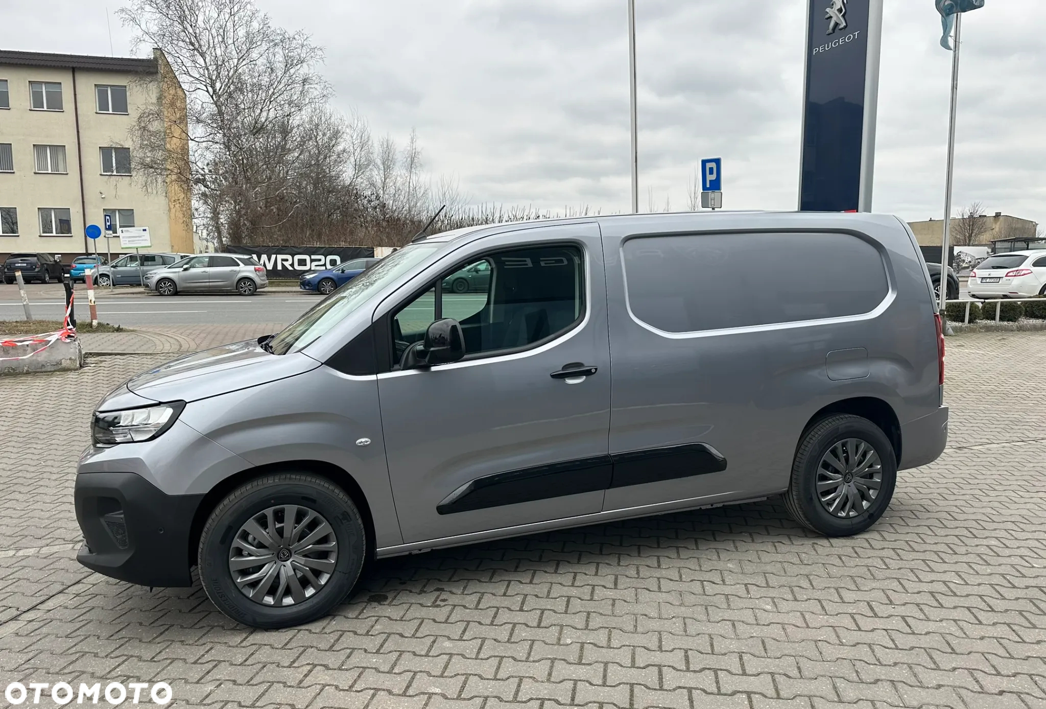 Peugeot e-Partner Furgon Long 750kg EV 136 KM, zasięg 330 km (akumulator 50 kWh) - 9